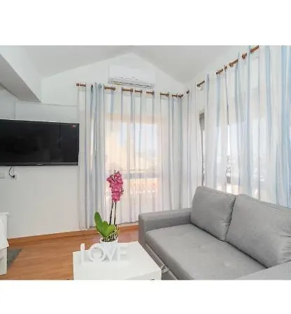 Faustina's Place 포티마오
